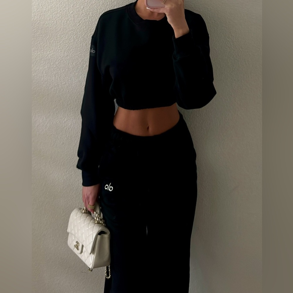 ALO Black Cropped Sweatshirt + Pants Set